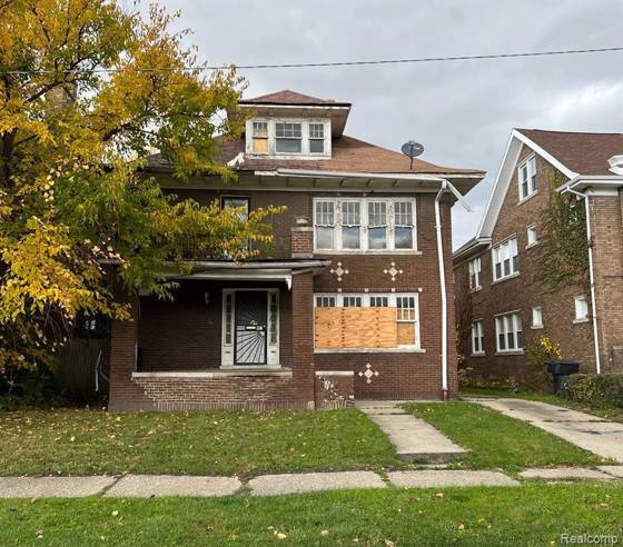 2472 W Euclid Street, Detroit, MI 48206 photo 2