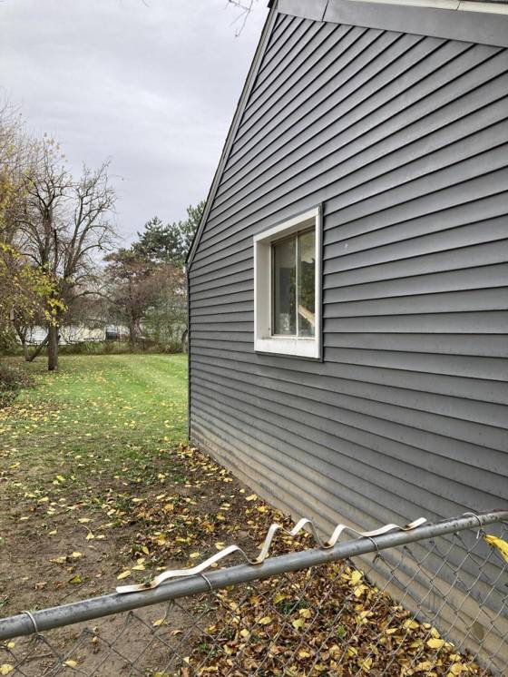 18646 Old Homestead Drive, Harper Woods, MI 48225 photo 3