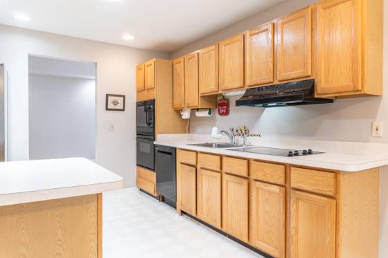 21329 Mulberry Court, Farmington Hills, MI 48336 photo 5