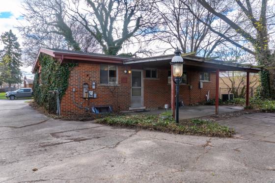 8537 Mercedes, Dearborn Heights, MI 48127 photo 3