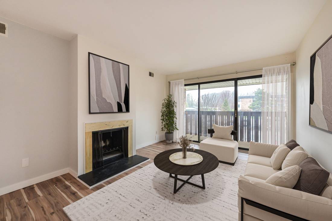1265 S Maple Road #305, Ann Arbor, MI 48103