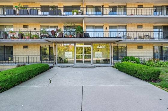 8300 E Jefferson Avenue #406, Detroit, MI 48214 photo 3