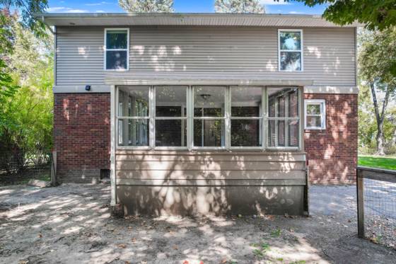 6044 Davison Road, Burton, MI 48509 photo 4