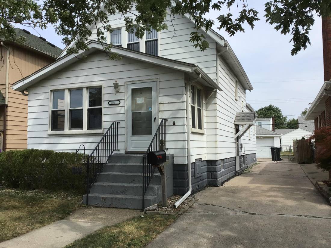 1316 Vinewood Street, Wyandotte, MI 48192