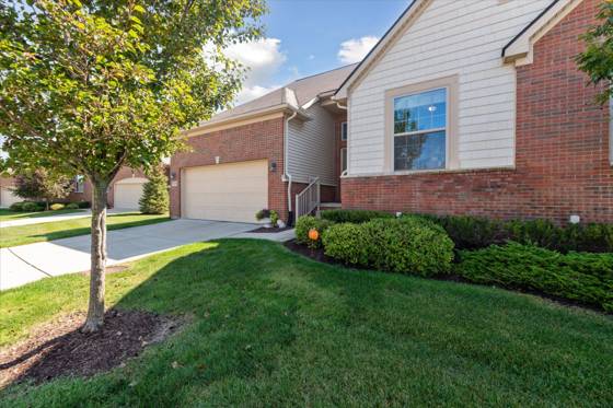 57259 Windmill Pointe, New Hudson, MI 48165 photo 3