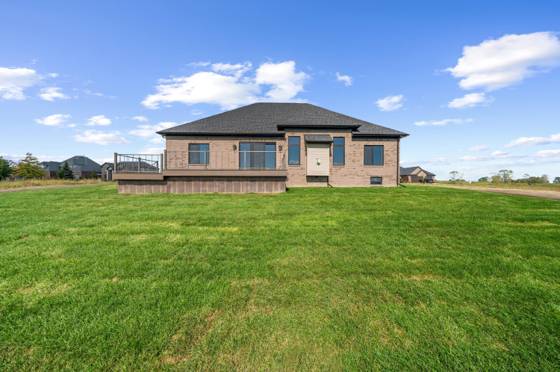 8127 Hunters Ridge Drive, Newport, MI 48166 photo 3