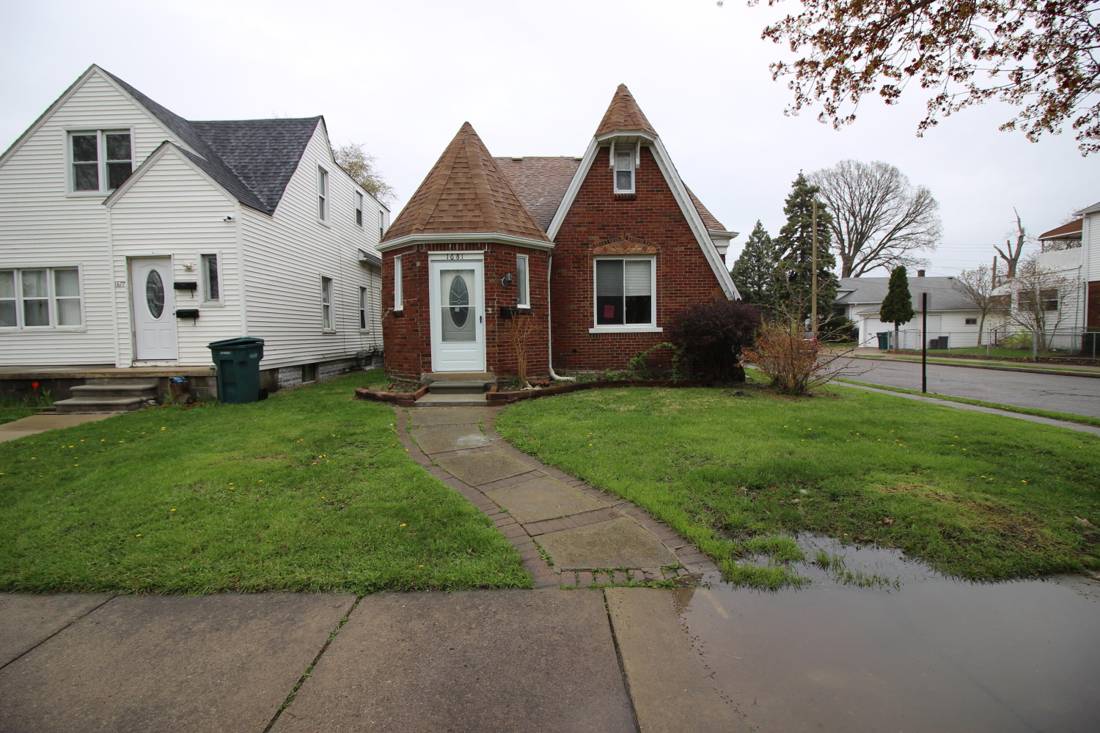 1681 Lafayette Boulevard, Lincoln Park, MI 48146