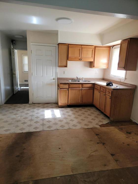 5220 University Place, Detroit, MI 48224 photo 2