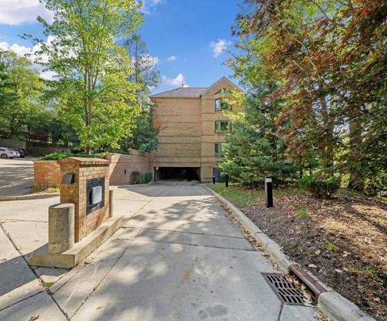 3000 Glazier Way #210, Ann Arbor, MI 48105 photo 4