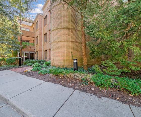 3000 Glazier Way #210, Ann Arbor, MI 48105 photo 2