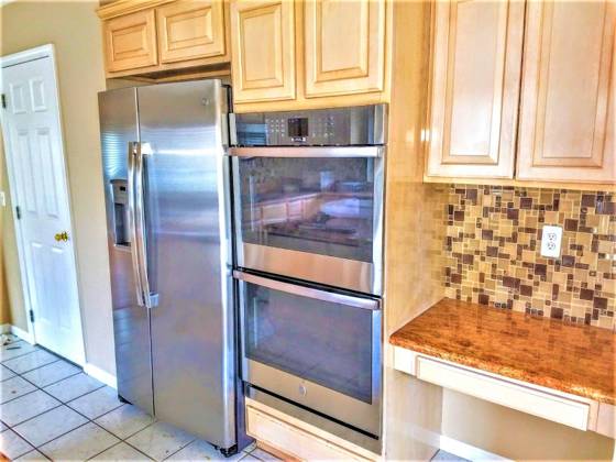 45866 Fountainview Drive, Canton, MI 48188 photo 4