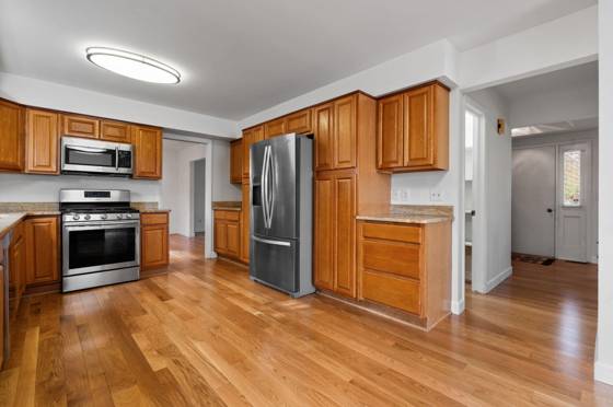 3620 Charter Place, Ann Arbor, MI 48105 photo 5