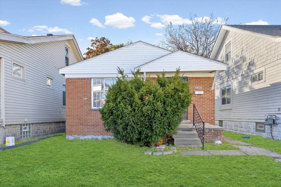 14823 Muirland Street, Detroit, MI 48238