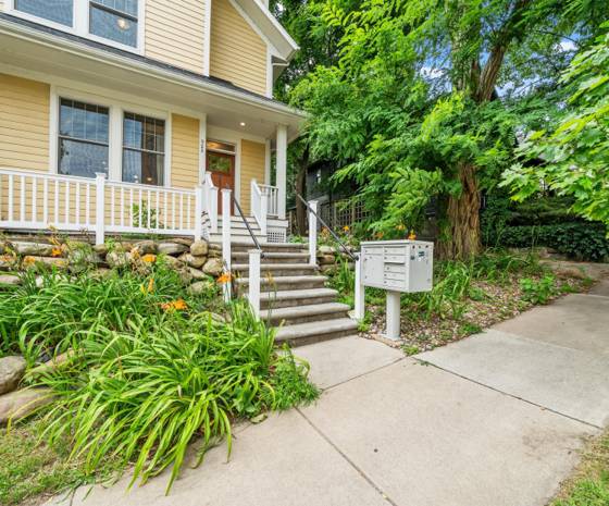 922 Catherine Street, Ann Arbor, MI 48104 photo 3