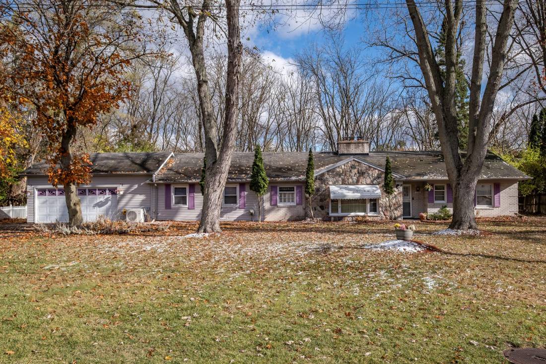 25200 Waycross Road, Southfield, MI 48033