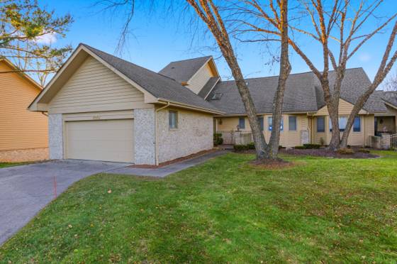 8040 Pepperwood Drive, Grand Blanc, MI 48439 photo 5