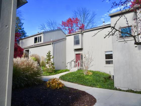 2134 Overlook Court, Ann Arbor, MI 48103 photo 2
