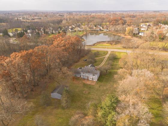 5470 Carey Road, Commerce Twp, MI 48382 photo 4