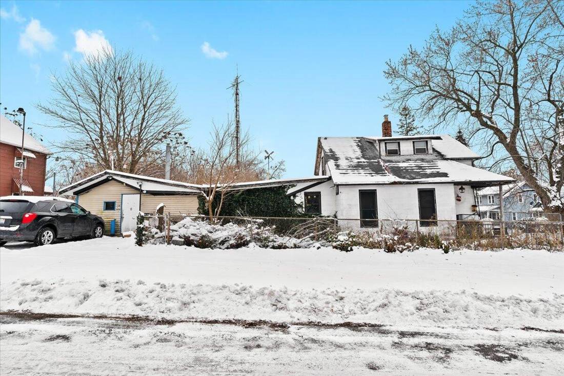 162 Edison Street, Pontiac, MI 48342