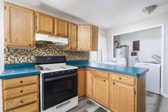 621 E Meyers Avenue, Hazel Park, MI 48030 photo 3