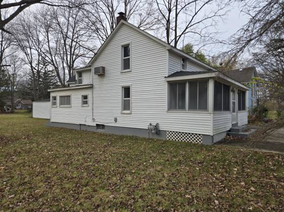 25438 4th Street, Grosse Ile, MI 48138 photo 2