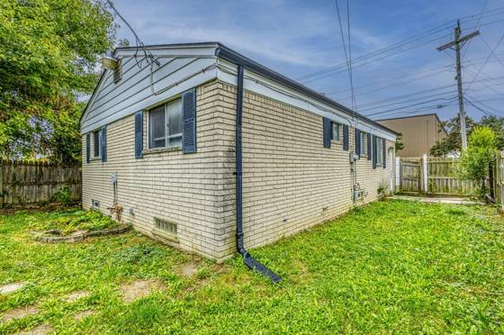11203 Toepfer Road, Warren, MI 48089 photo 4
