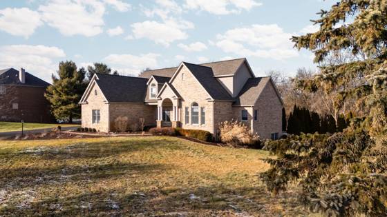 9069 Emerson Drive, Saline, MI 48176 photo 3