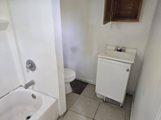 323 Ferry Avenue, Pontiac, MI 48341 photo 2