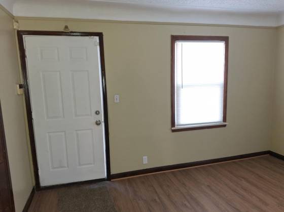 8845 University Place, Detroit, MI 48224 photo 3