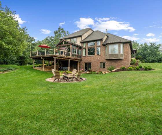 575 E Maple Road, Milford, MI 48381 photo 2
