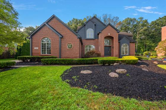2342 Ivy Hill Drive, Commerce Twp, MI 48382 photo 3