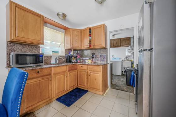 8285 Packard Avenue, Warren, MI 48089 photo 4