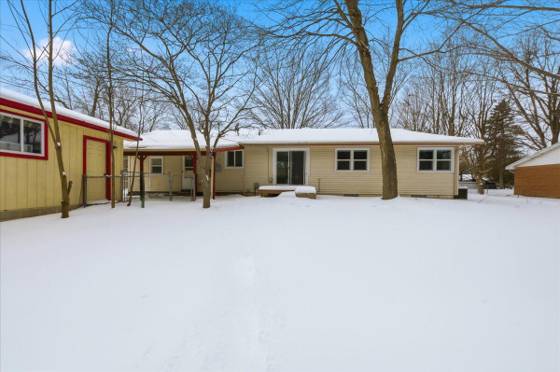 6891 Somerset Drive, Brighton, MI 48116 photo 4