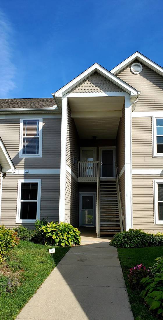 1354 Fox Pointe Circle, Ann Arbor, MI 48108 photo 3
