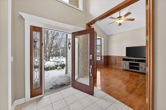 10056 Rosemarie Run, Brighton, MI 48114 photo 3