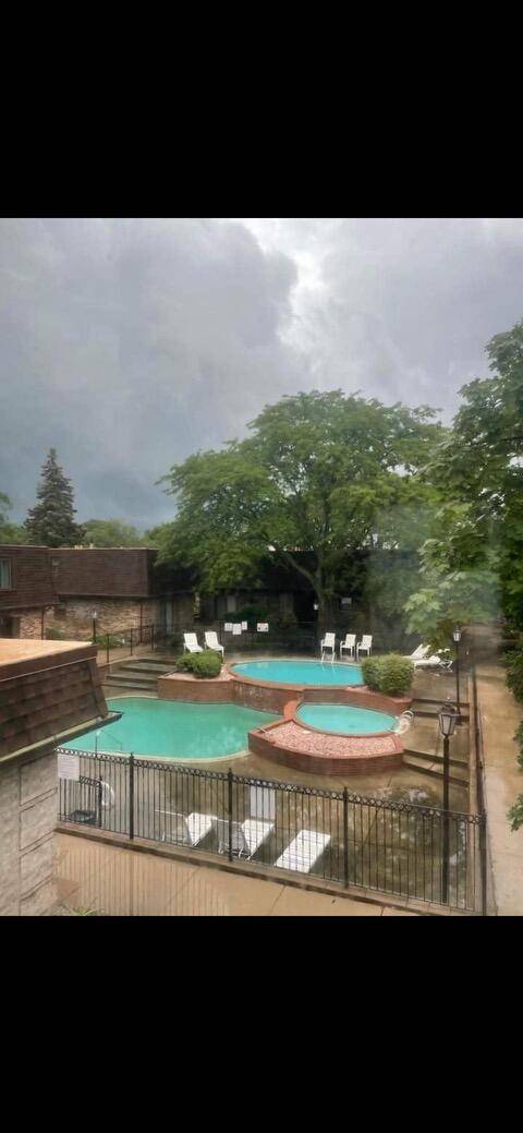 5065 Crooks #49, Royal Oak, MI 48073 photo 2
