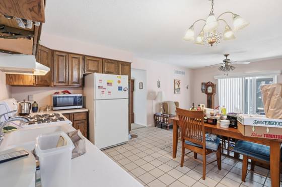50673 Jim Drive, Chesterfield, MI 48047 photo 5