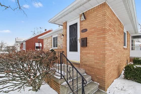 230 E Grove Street, Monroe, MI 48162 photo 4