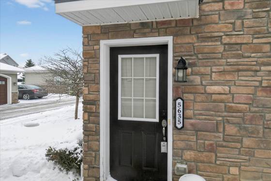 5635 Arbor Chase Drive, Ann Arbor, MI 48103 photo 2