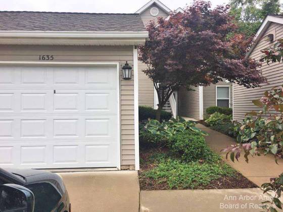 1635 Weatherstone Drive, Ann Arbor, MI 48108 photo 2