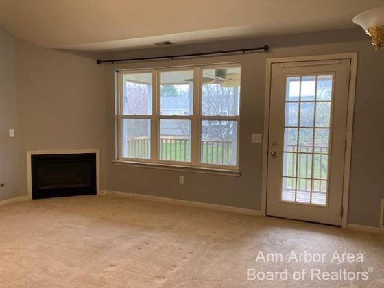 1635 Weatherstone Drive, Ann Arbor, MI 48108 photo 3
