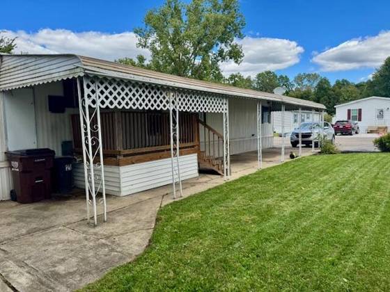210 Sugarbush Lane, Van Buren Twp, MI 48111 photo 2