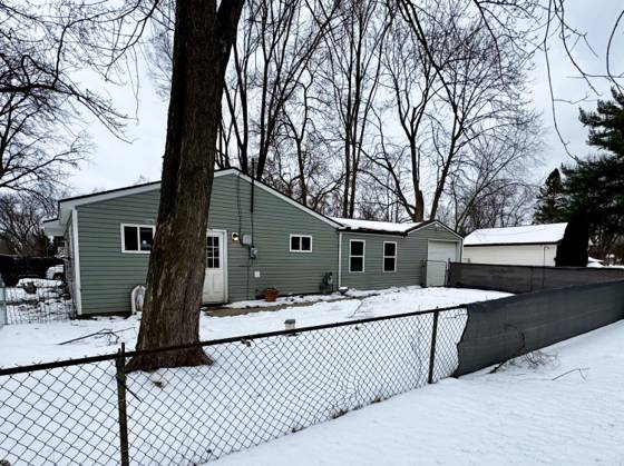 1586 Valley Drive, Highland, MI 48356 photo 3