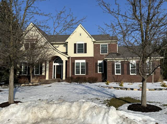 53100 Shinnecock Drive, South Lyon, MI