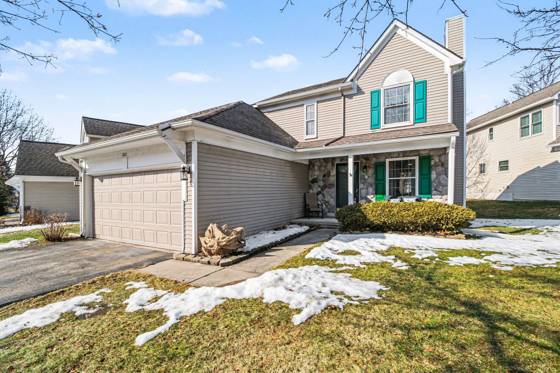 810 Yorick Path, Wixom, MI 48393 photo 2