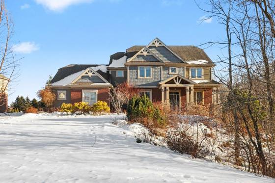 451 Oak Arbor Circle E, Rochester, MI 48306 photo 2