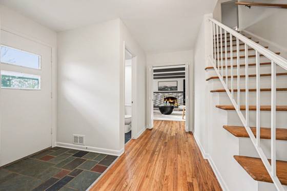2051 Ascot Road, Ann Arbor, MI 48103 photo 2