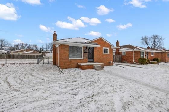 23029 Beverly Street, Saint Clair Shores, MI 48082 photo 3
