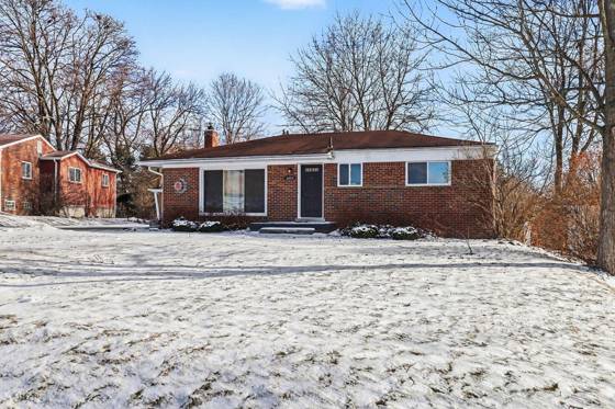 3659 Elira Lane, Waterford, MI 48328 photo 3