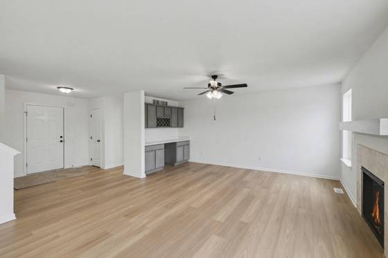 2231 Champion Lane, Burton, MI 48519 photo 4